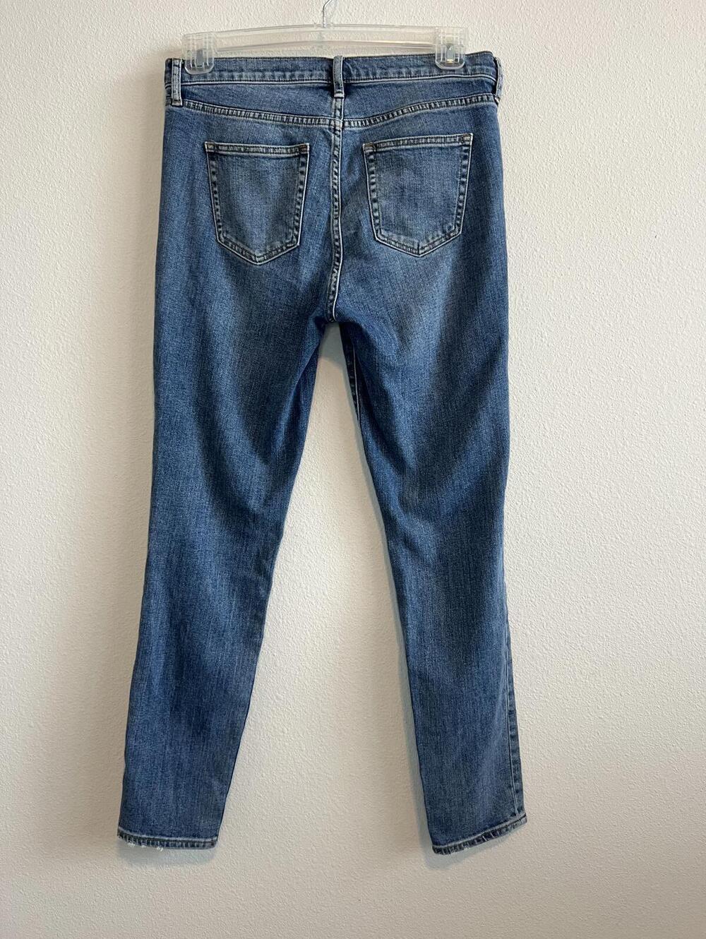 Gap Distressed Ripped Blue Jeans - Picture 3 of 3